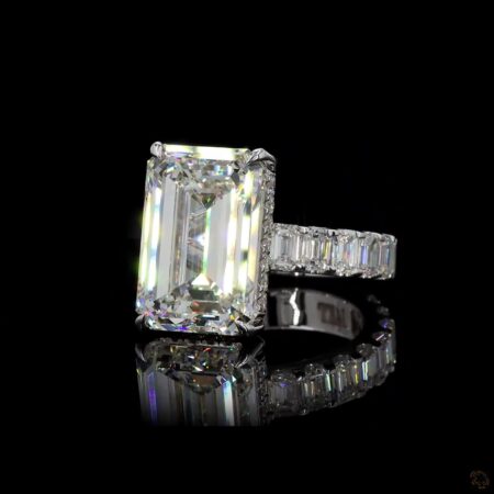 (R-910035) 3.86 CT Lab-Grown Emerald-Cut Diamond Ring – White Gold (5.133 grams)