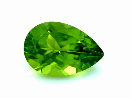 (18W) 3.48 CT Pear Natural Peridot – Pear Mixed Cut | IGI certified