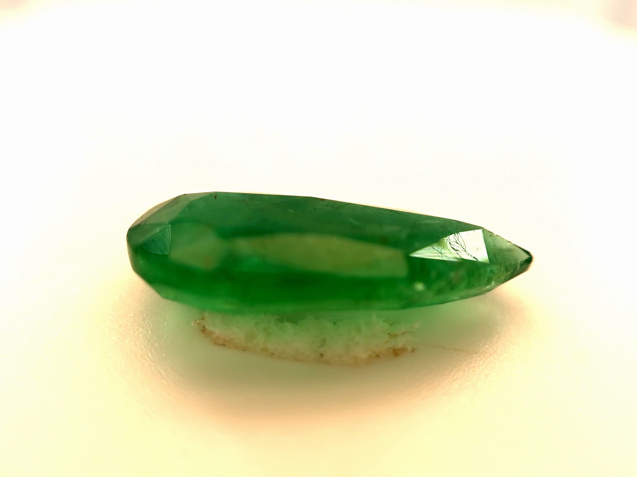 (43 WG) 4.70 CT Pear Mixed Cut | Natural Zambian Emerald | Loose Stone | IGI certified - Image 3